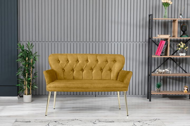 Armens 2-Sitzer Sofa mit Goldenen Beinen und Armlehnen