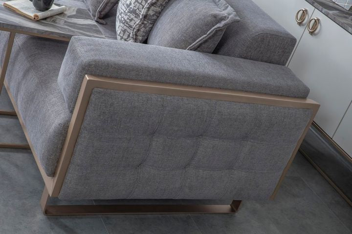 Loft 3-Sitzer Sofa mit Goldenen Beinen