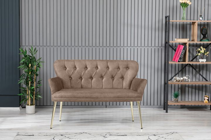 Armens 2-Sitzer Sofa mit Goldenen Beinen und Armlehnen